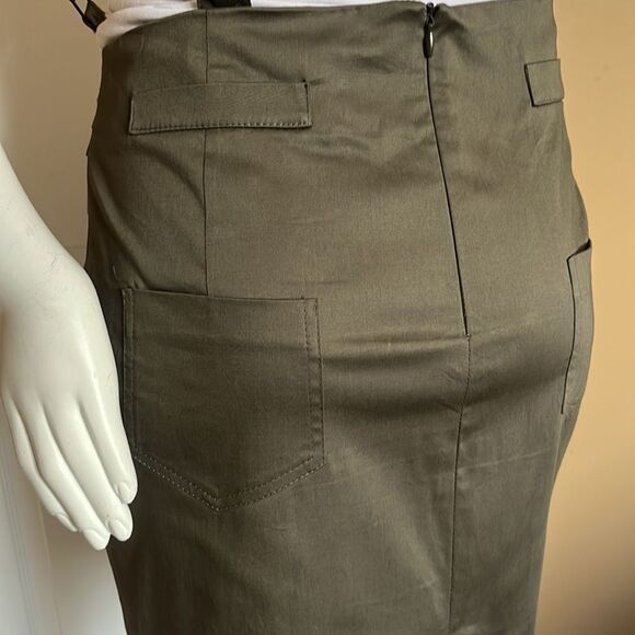 Beautiful skirt/ Size 44 - Picture 6 of 13